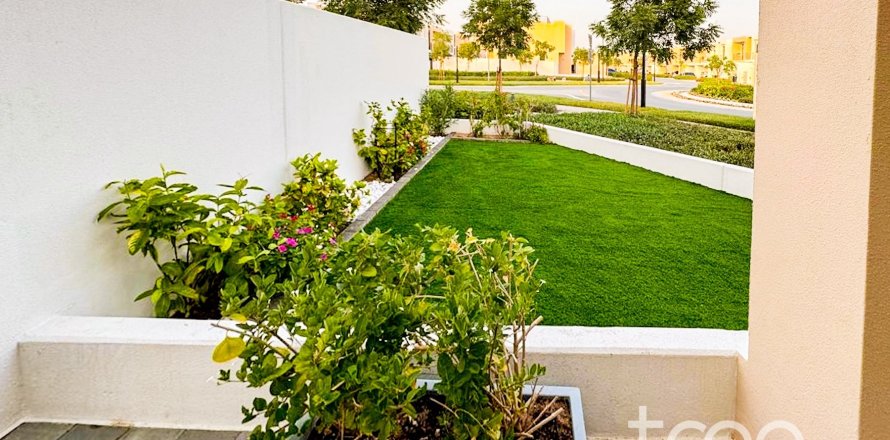 Villa de 4 chambres à Dubai South (Dubai World Central), UAE No. 183104