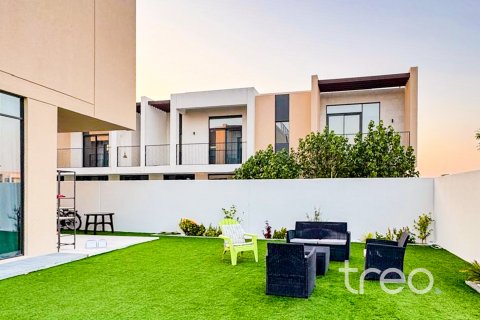 Villa de 4 chambres à Dubai South (Dubai World Central), UAE No. 183104 4