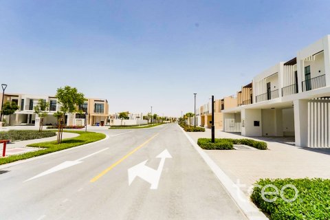 Villa de 4 chambres à Dubai South (Dubai World Central), UAE No. 183104 22