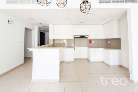 4 bedrooms Townhouse in Noor Townhouses, UAE No. 183106 7
