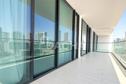 Apartment de 2 dormitorios en District 11, UAE No. 165668 7