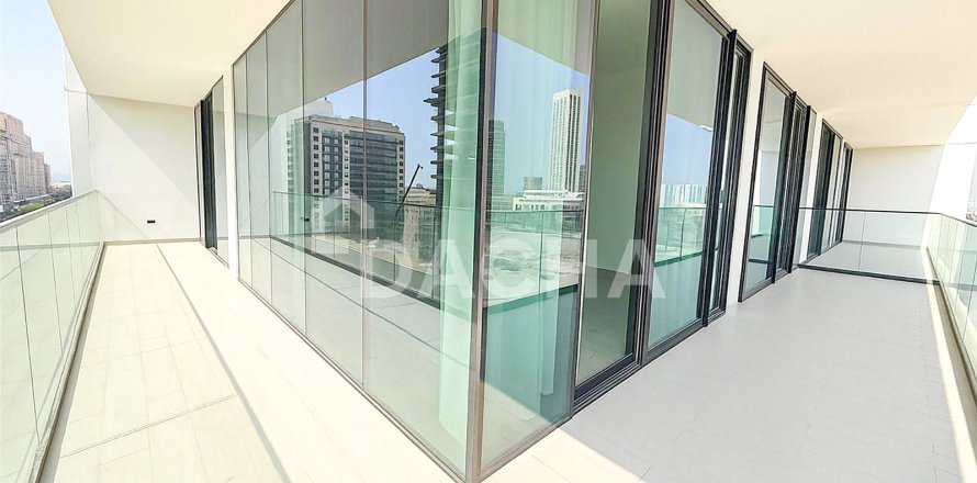 Apartment de 2 dormitorios en District 11, UAE No. 165668