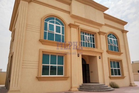 Villa de 5 chambres à Al Riffa, UAE No. 165664