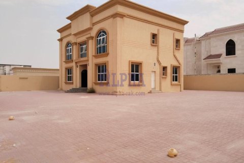 Villa de 5 chambres à Al Riffa, UAE No. 165664 3