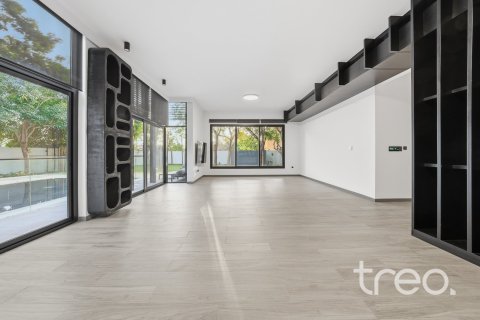 5 bedrooms Villa in The Villa, UAE No. 200912 22