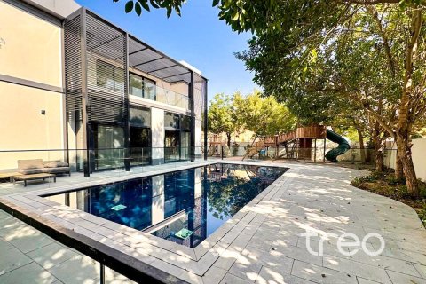 5 bedrooms Villa in The Villa, UAE No. 200912 27