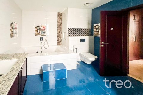 6 bedrooms Villa in Hacienda, UAE No. 200914 10