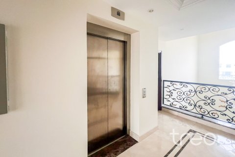 6 bedrooms Villa in Hacienda, UAE No. 200914 18