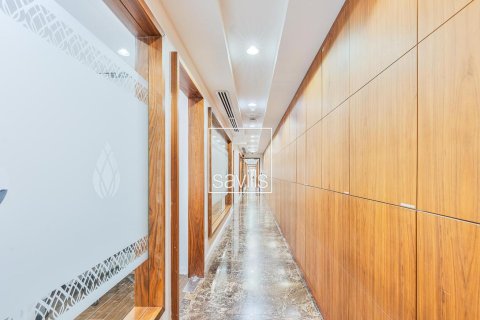 432.09m² Office in Mohamed Bin Zayed City, UAE No. 200916 3