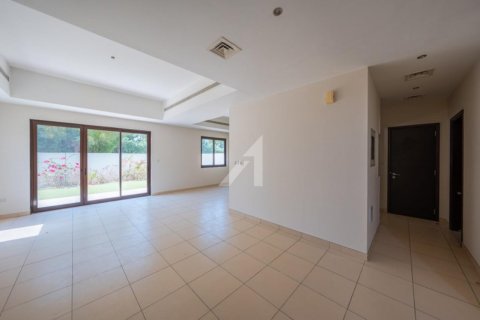 3 bedrooms Villa  No. 115852 2