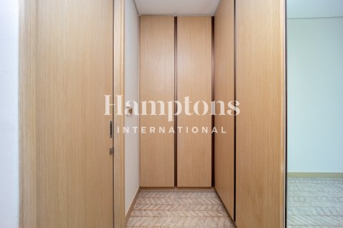 Квартира с 2 спальнями в Даунтаун Дубай (Даунтаун Бурдж Дубай), ОАЭ №141774 11