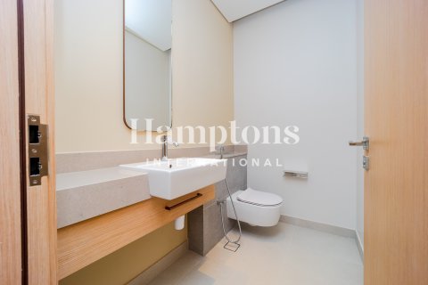 Квартира с 2 спальнями в Даунтаун Дубай (Даунтаун Бурдж Дубай), ОАЭ №141774 4