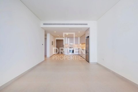 Квартира с 1 спальней в EMAAR Beachfront, ОАЭ №188697