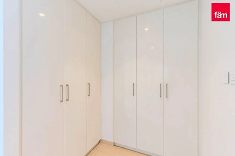 Квартира с 3 спальнями №120381 11