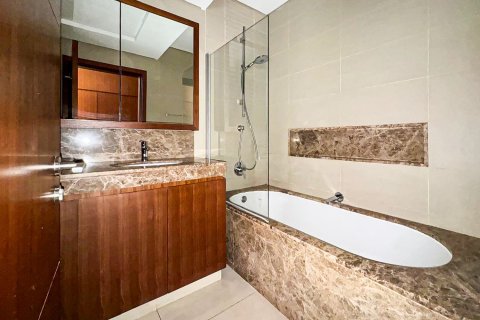 Appartement de 2 chambres à The Hills, UAE No. 208795 10