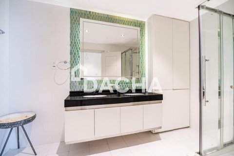 Квартира с 3 спальнями в Damac Heights, ОАЭ №162038 6