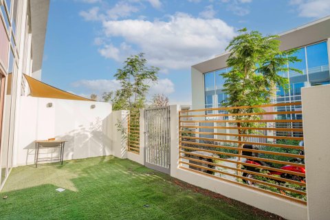 2 bedrooms Townhouse in Dubai, UAE No. 187526 28