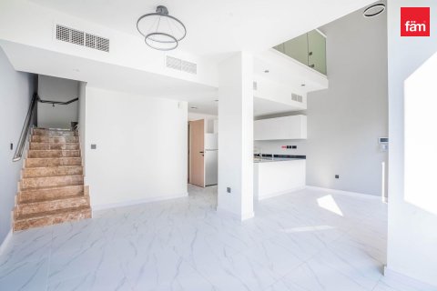 2 bedrooms Townhouse in Dubai, UAE No. 187526 9