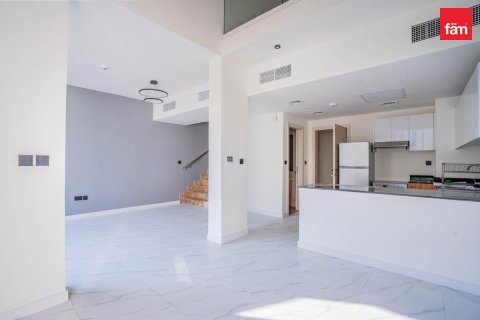 2 bedrooms Townhouse in Dubai, UAE No. 187526