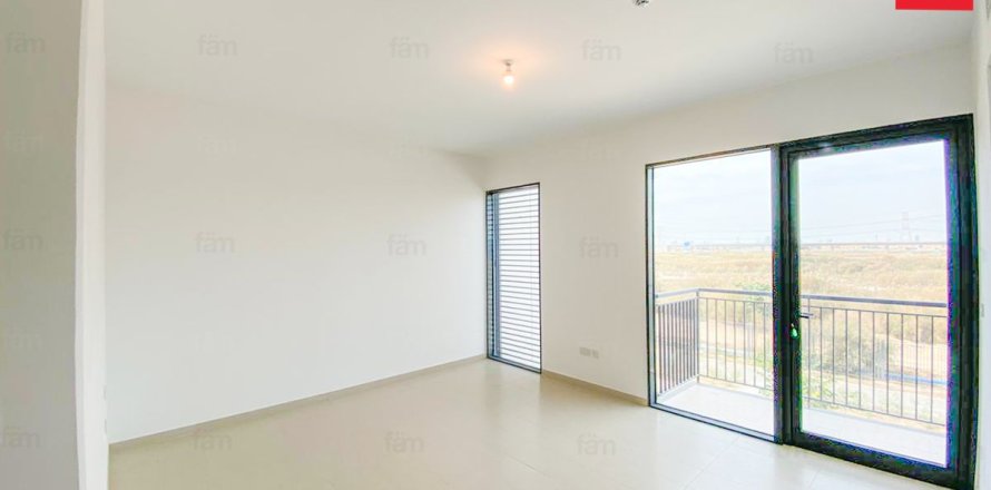 3 bedrooms Townhouse in Dubai, UAE No. 137400