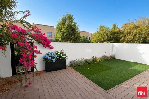 4 bedrooms Townhouse in Dubai, UAE No. 161520 3