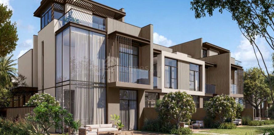 Villa de 4 chambres à Dubai Land, UAE No. 163024