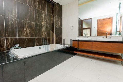 Вилла с 5 спальнями  №131529 23