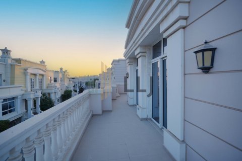 Villa de 4 dormitorios  No. 131534 2