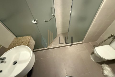 Квартира с 3 спальнями  №131532 16