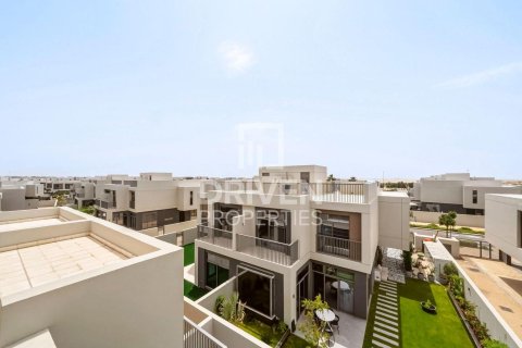 4 bedrooms Villa in The Pulse, UAE No. 193774 3