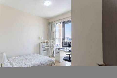 Квартира с 2 спальнями в Golf Towers, ОАЭ №193772 6