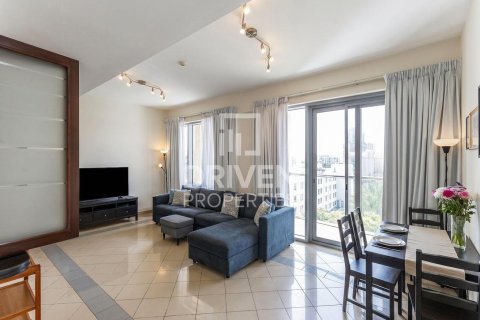 Квартира с 2 спальнями в Golf Towers, ОАЭ №193772 13