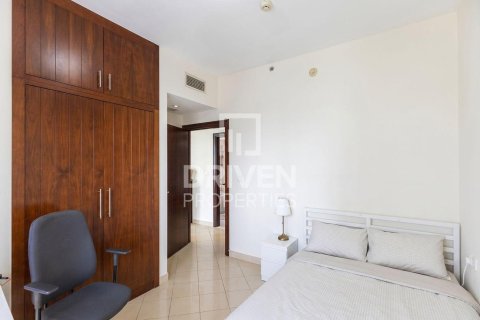 Квартира с 2 спальнями в Golf Towers, ОАЭ №193772 8