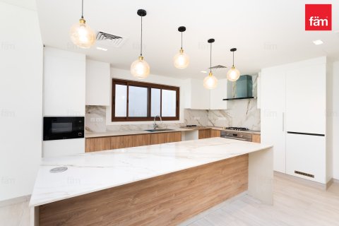 5 bedrooms Villa in Al Furjan, UAE No. 143651 4