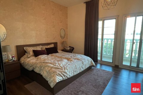 2 bedrooms Townhouse in Dubai, UAE No. 143647 4