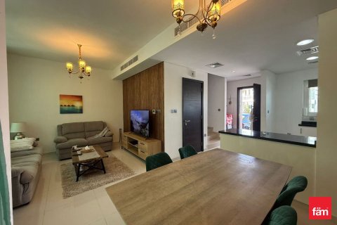 3 bedrooms Townhouse in Dubai, UAE No. 143649 8