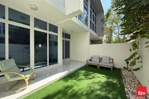 3 bedrooms Townhouse in Dubai, UAE No. 143649