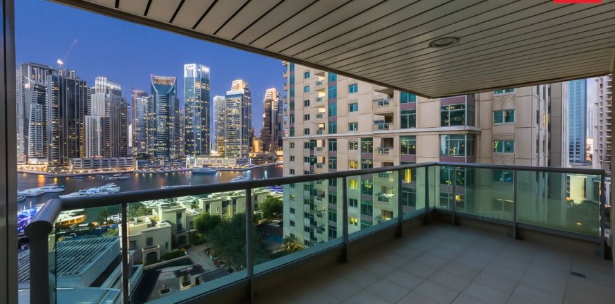 Apartment de 2 dormitorios en Dubai Marina, UAE No. 143645