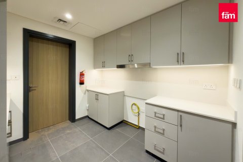 5 bedrooms Villa in Dubai, UAE No. 137171 13