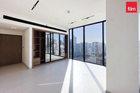 Apartment de 2 dormitorios en Business Bay, UAE No. 137168