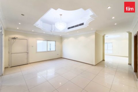 5 bedrooms Villa in Al Barsha, UAE No. 137170 13