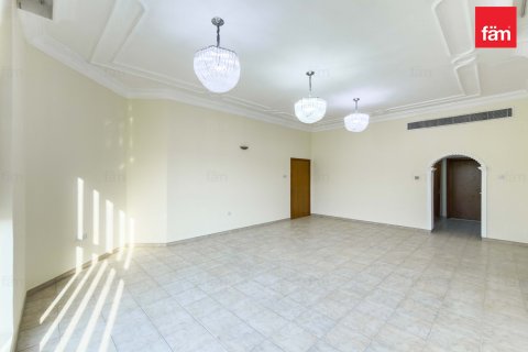 5 bedrooms Villa in Al Barsha, UAE No. 137170 8