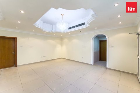 5 bedrooms Villa in Al Barsha, UAE No. 137170 6