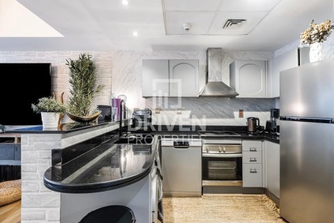 1 bedroom Apartment in The Waves, UAE No. 190597 12