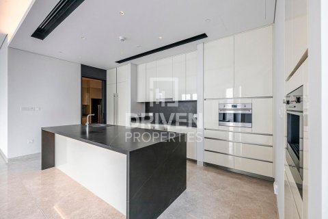 Apartment de 4 dormitorios en Opera District, UAE No. 188679 23