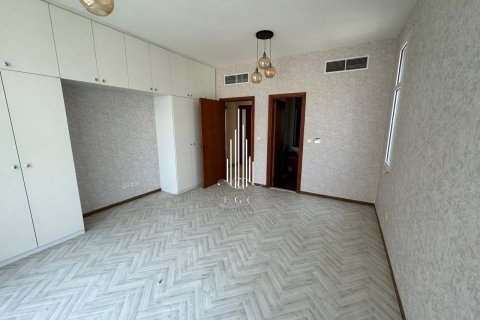 Villa de 4 chambres à Khalifa City, UAE No. 37662 7