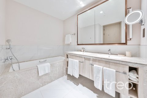 3 bedrooms Apartment in Address Harbour Point, UAE No. 203829 15