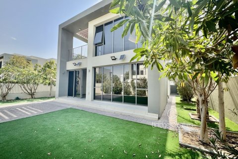 Villa de 4 dormitorios en Dubai Hills Estate, UAE No. 148157 3