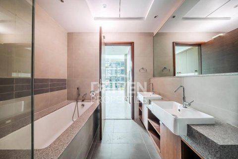 2 bedrooms Apartment in Bur Dubai, UAE No. 192857 4