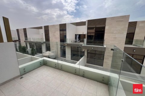 4 bedrooms Townhouse in Dubai, UAE No. 166491 3